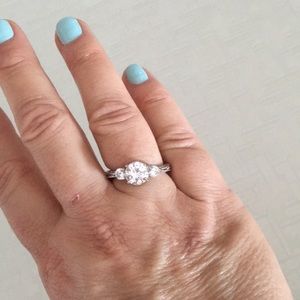 1 Cubic Zirconia ring in size 7